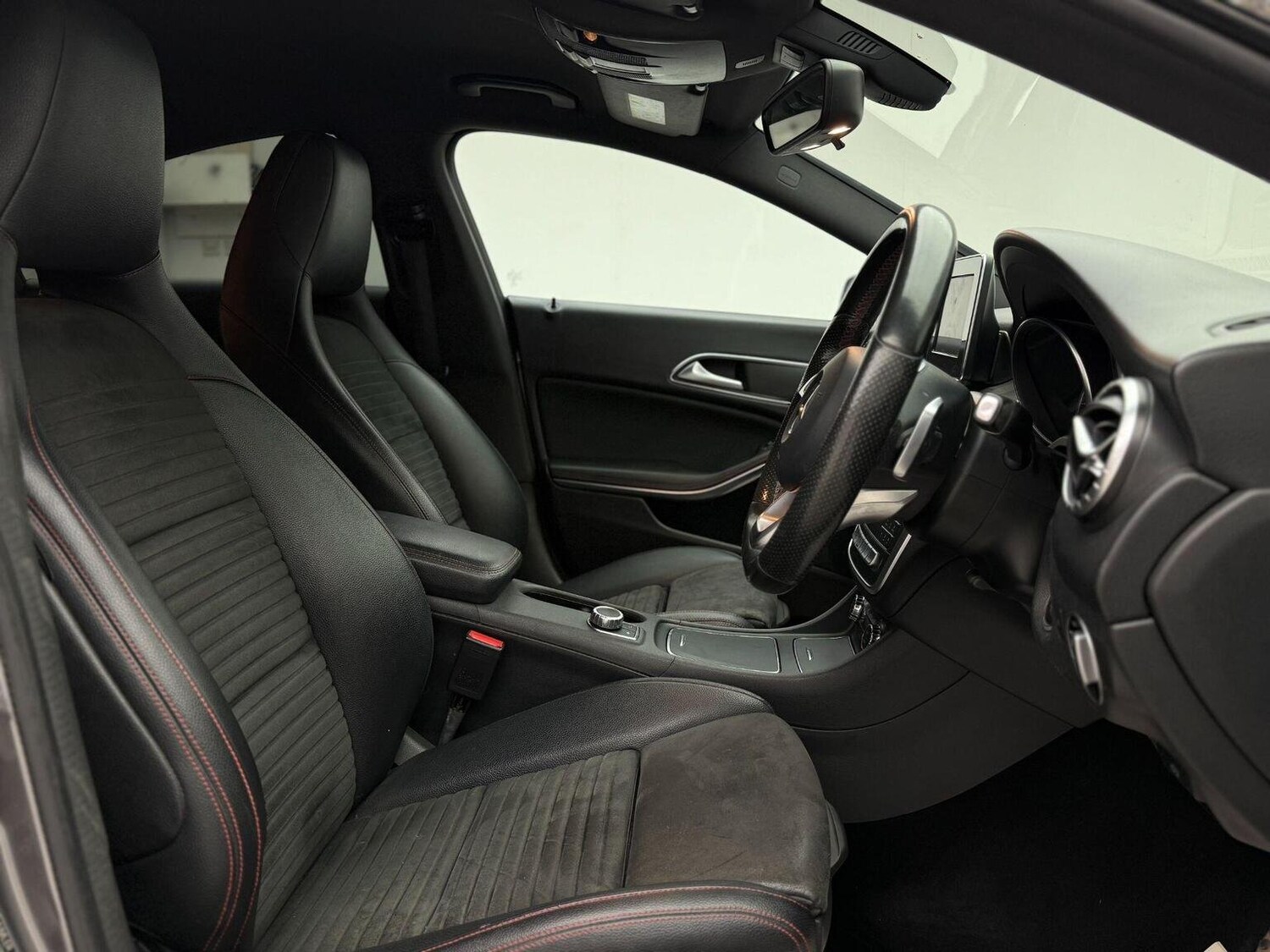 Used Mercedes-Benz CLA 2016 for sale - 76744202: Photo 11