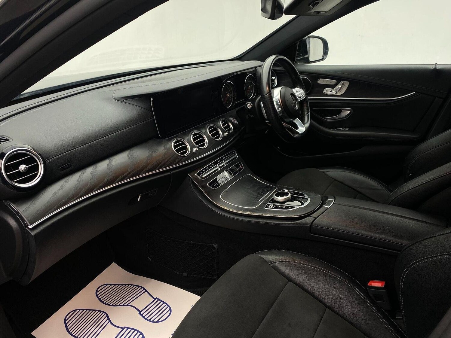 Used Mercedes-Benz E Class 2018 for sale - 76744165: Photo 28