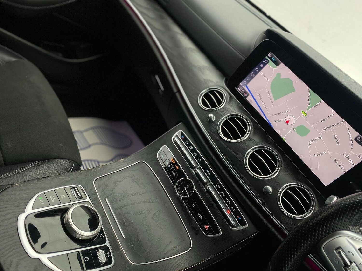 Used Mercedes-Benz E Class 2018 for sale - 76744165: Photo 31