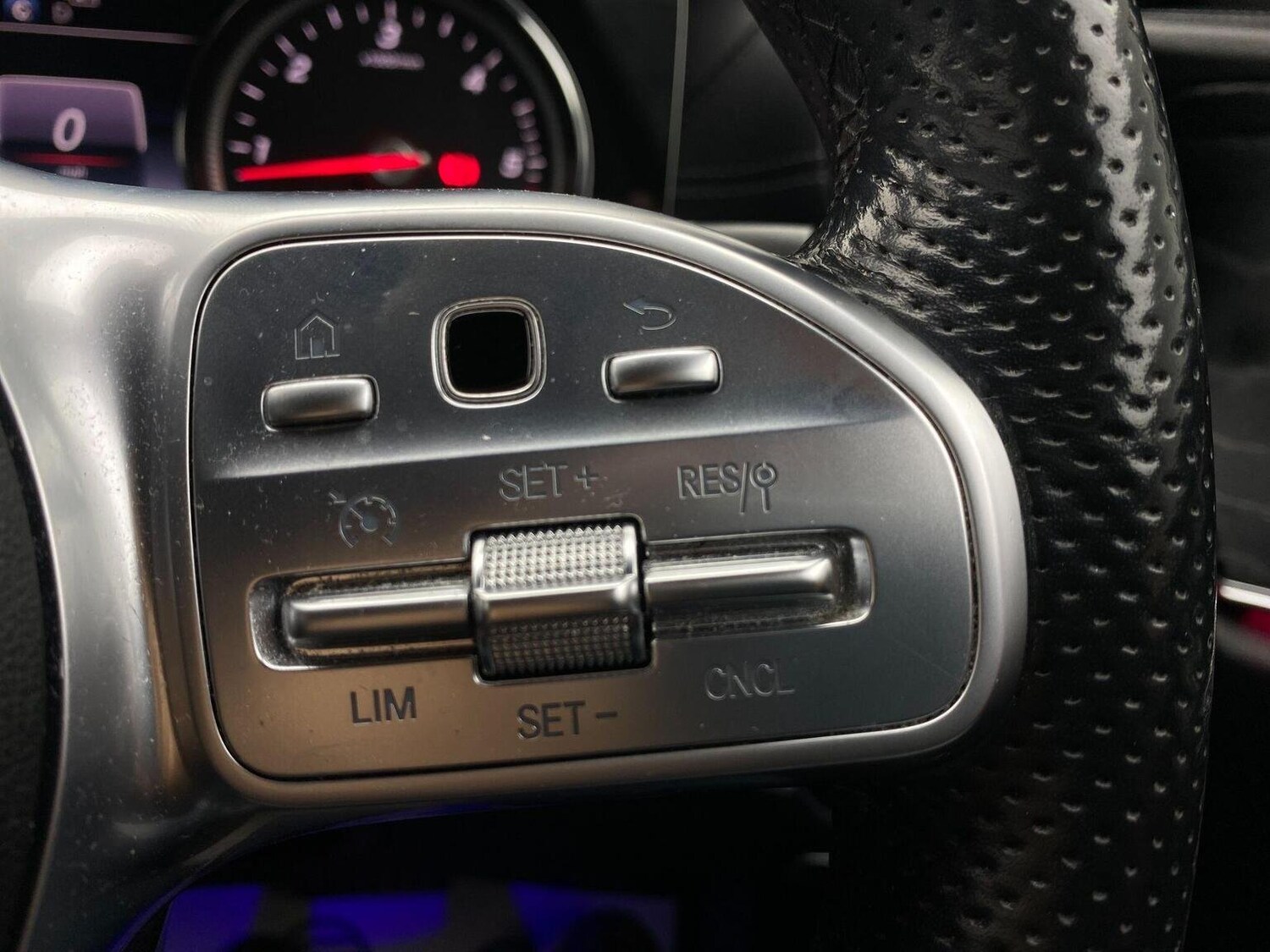 Used Mercedes-Benz E Class 2018 for sale - 76744165: Photo 41