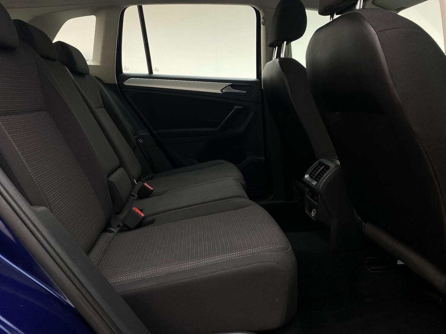 Used Volkswagen Tiguan 2017 for sale - 76744171: Photo 35