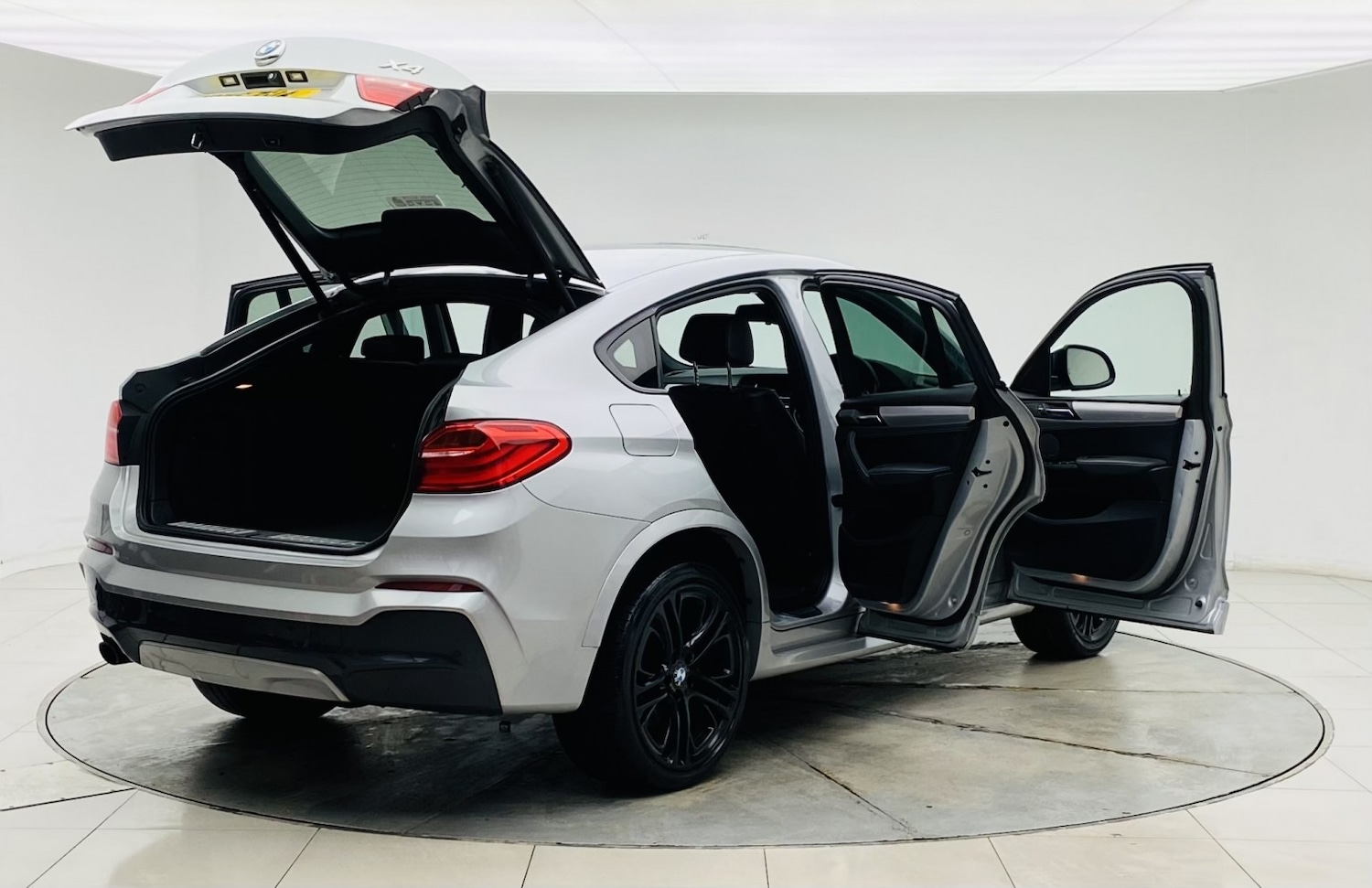 Used BMW X4 2015 for sale - 76963275: Photo 11