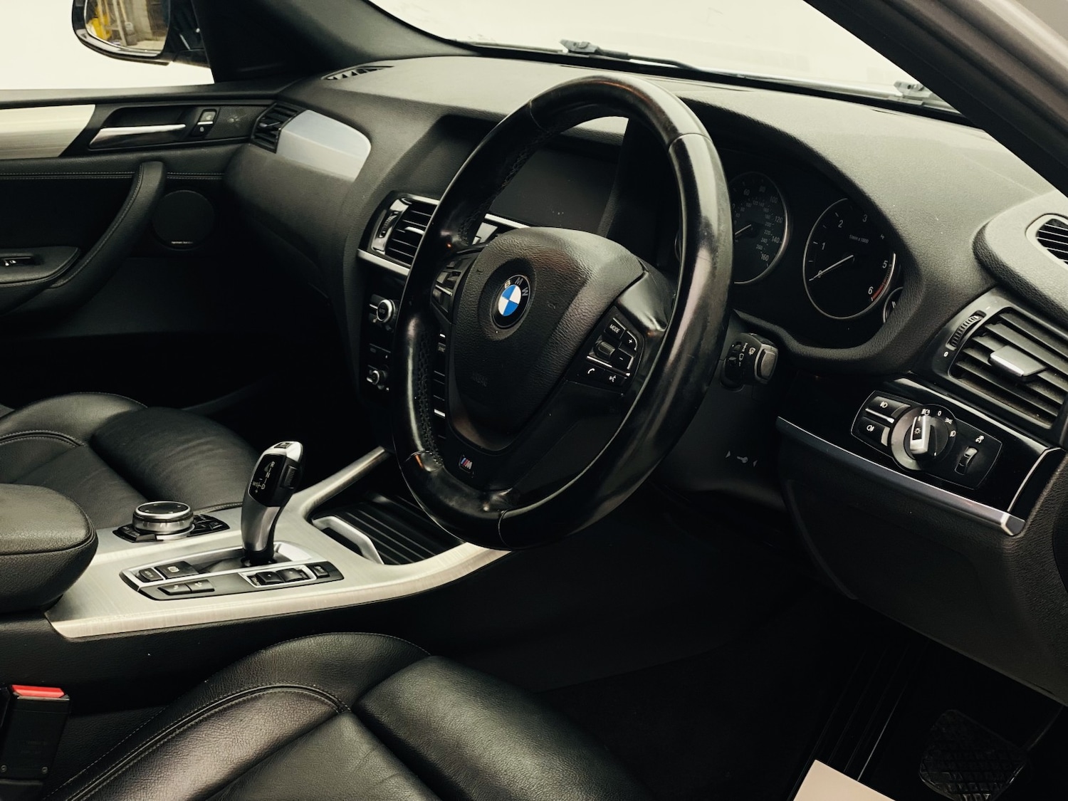 Used BMW X4 2015 for sale - 76963275: Photo 2