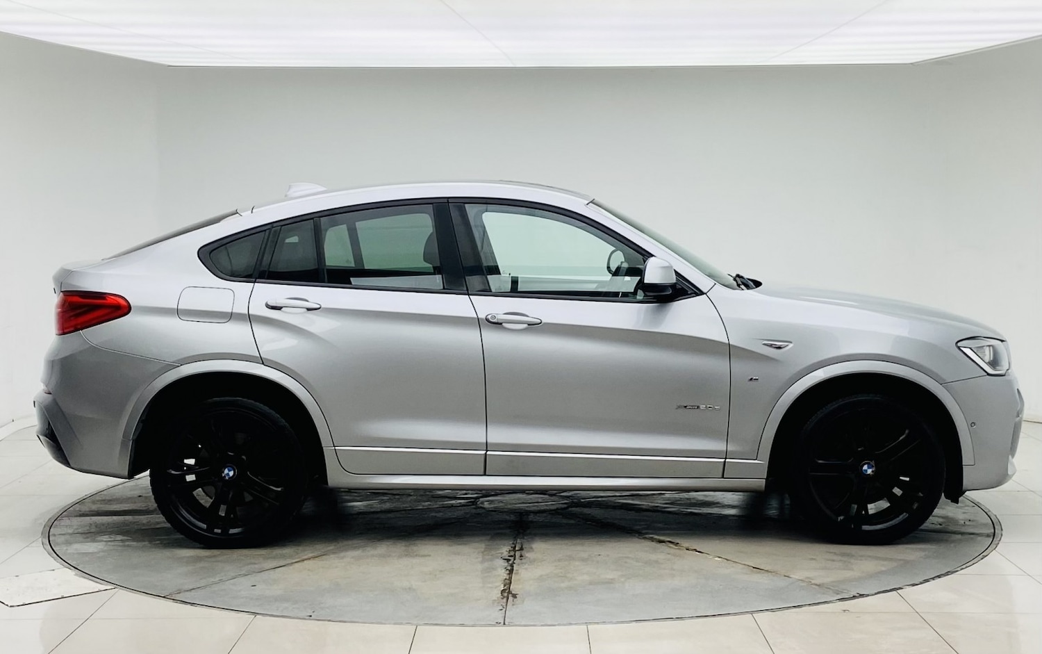 Used BMW X4 2015 for sale - 76963275: Photo 4