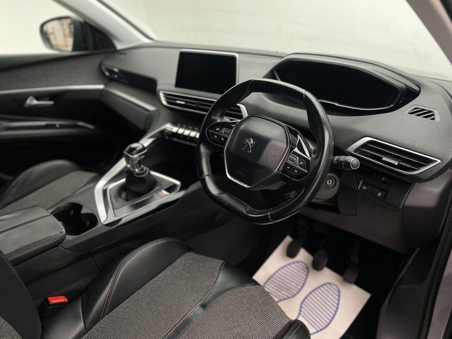 Used Peugeot 3008 2017 for sale - 76744173: Photo 24