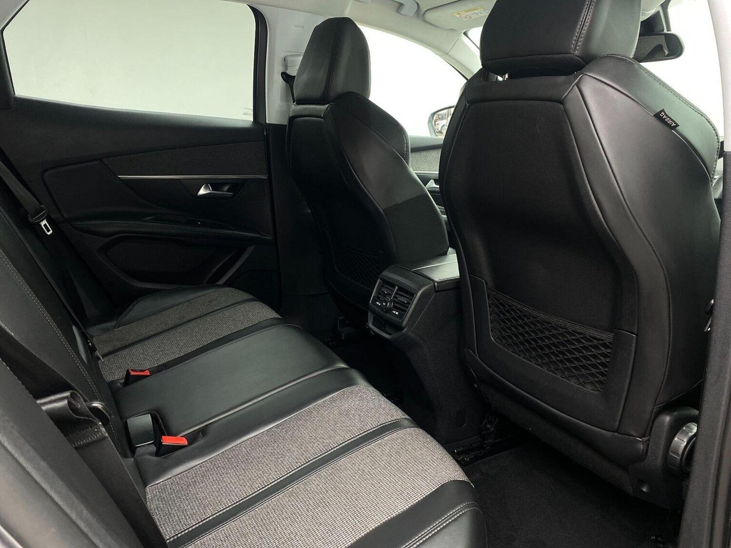 Used Peugeot 3008 2017 for sale - 76744173: Photo 31