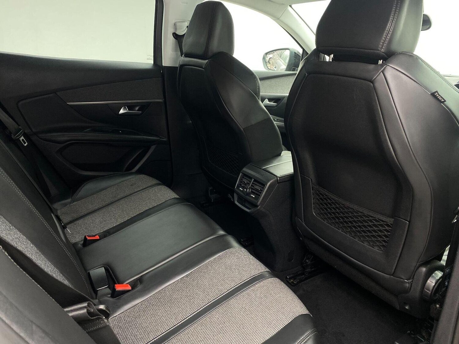 Used Peugeot 3008 2017 for sale - 76744173: Photo 32