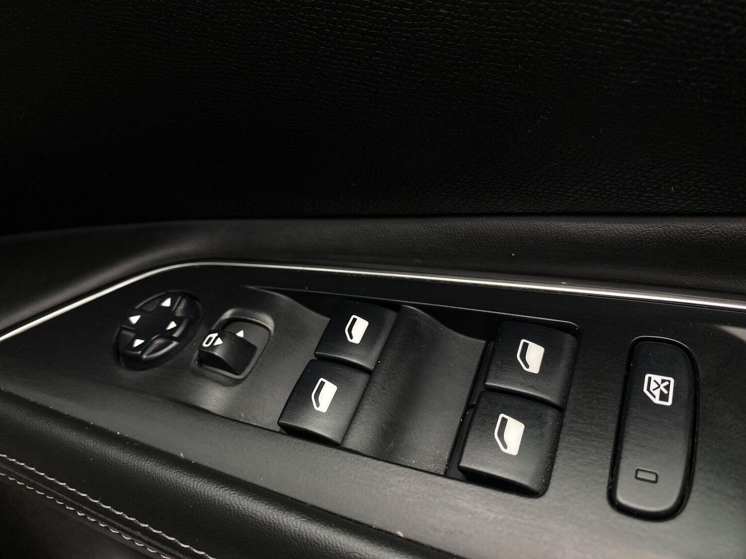 Used Peugeot 3008 2017 for sale - 76744173: Photo 34