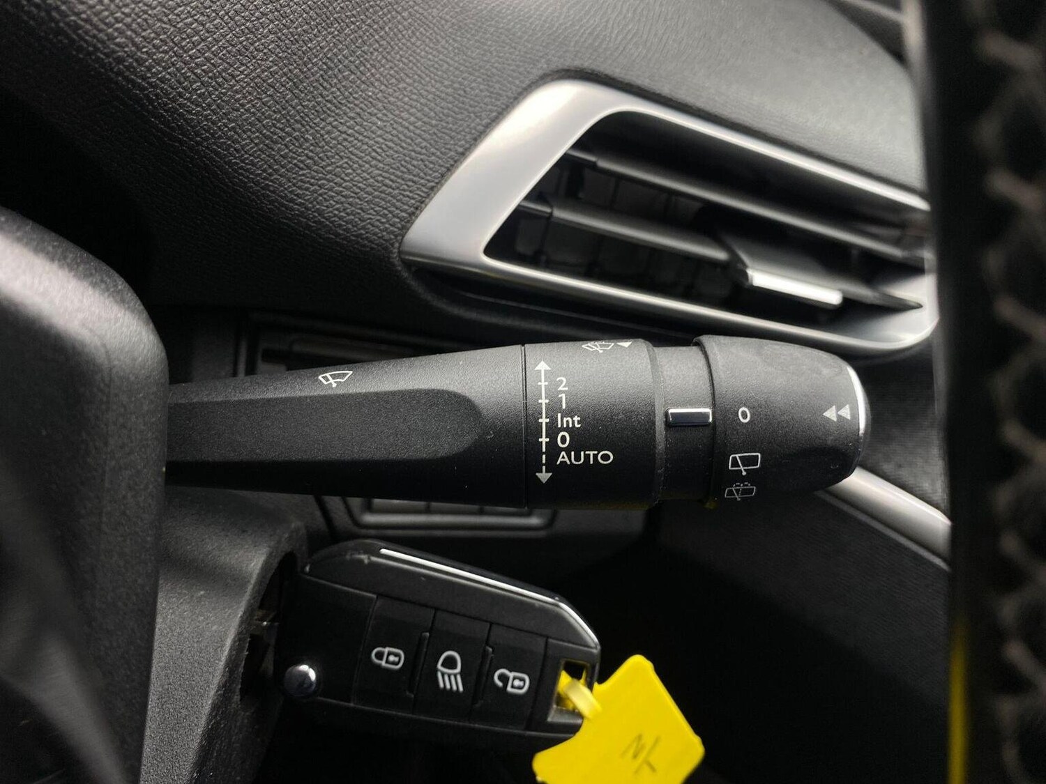 Used Peugeot 3008 2017 for sale - 76744173: Photo 38