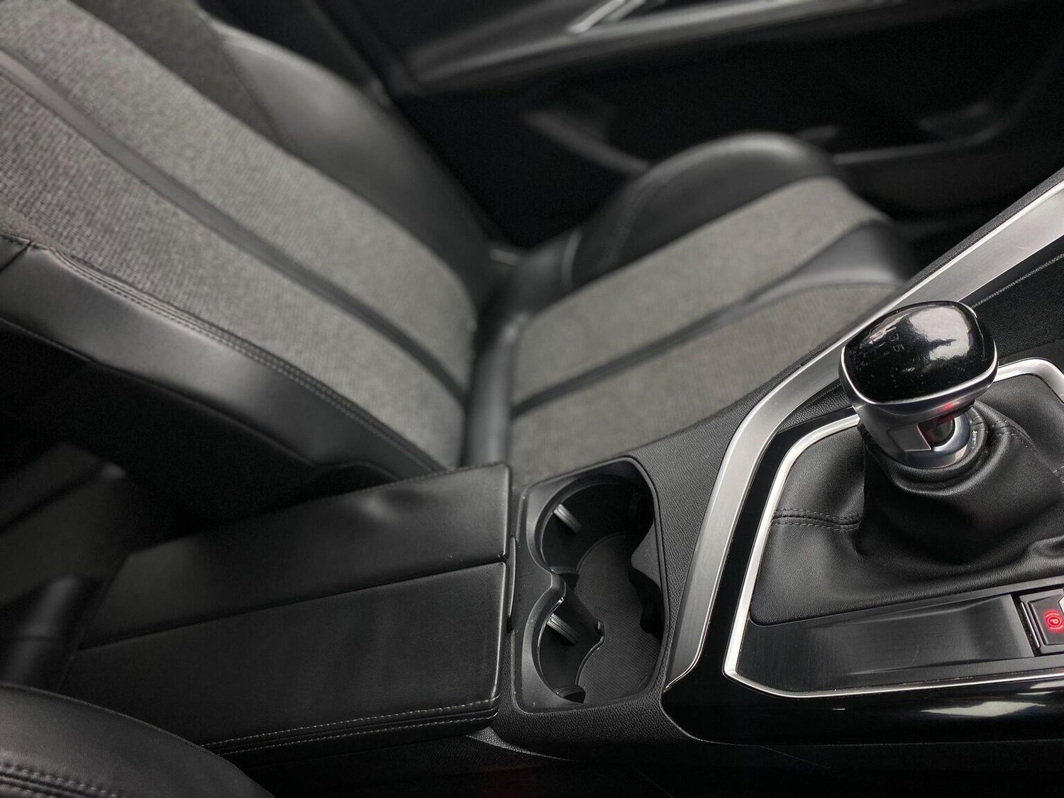 Used Peugeot 3008 2017 for sale - 76744173: Photo 67