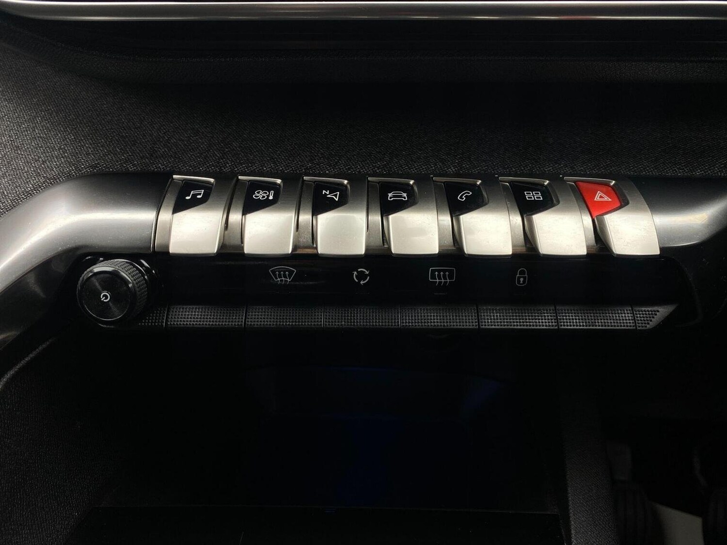 Used Peugeot 3008 2017 for sale - 76744173: Photo 68