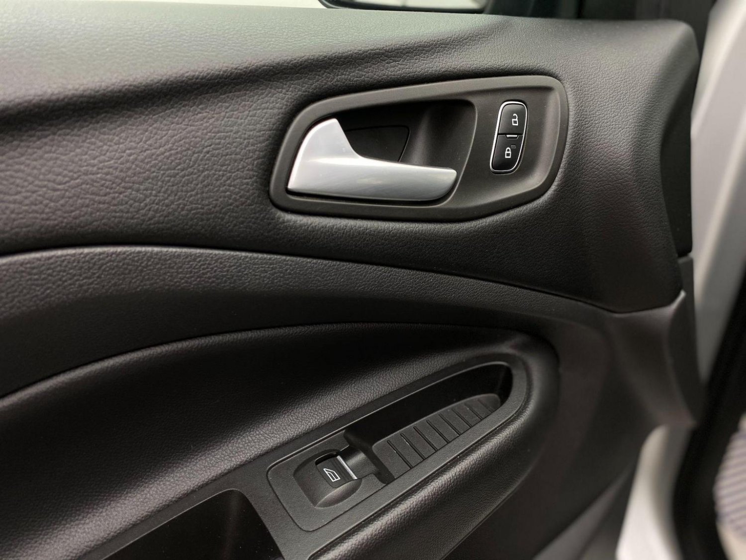 Used Ford Kuga 2019 for sale - 76744260: Photo 30