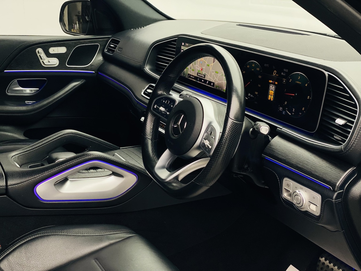 Used Mercedes-Benz GLE 2020 for sale - 76817544: Photo 2