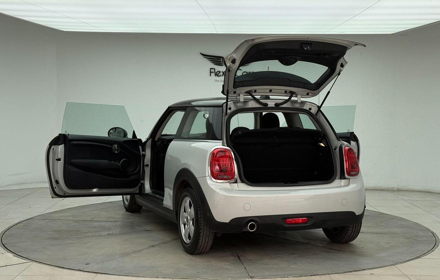 Used MINI Hatch 2019 for sale - 76744244: Photo 22