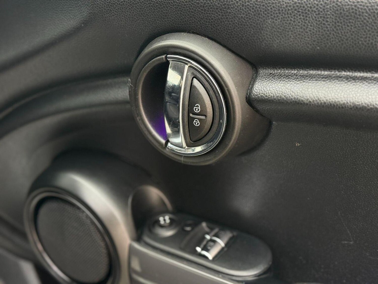 Used MINI Hatch 2019 for sale - 76744244: Photo 38