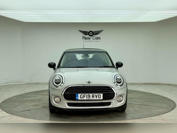 Used MINI Hatch 2019 for sale - 76744244: Photo