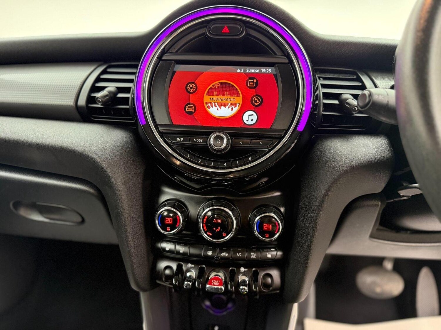 Used MINI Hatch 2019 for sale - 76744244: Photo 48