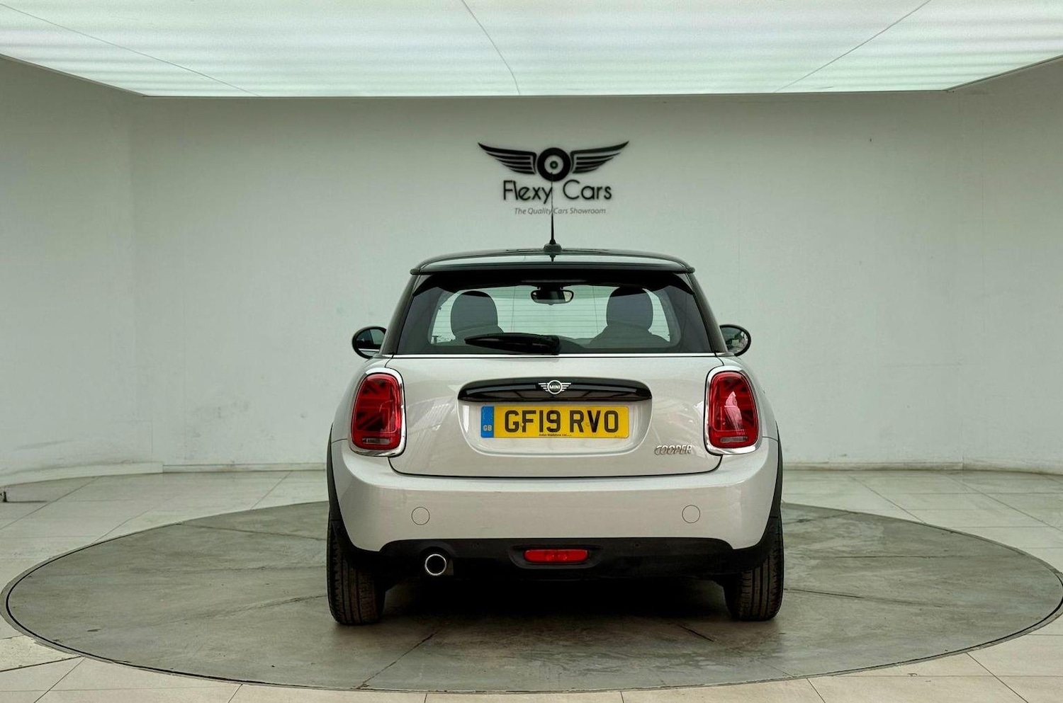 Used MINI Hatch 2019 for sale - 76744244: Photo 6