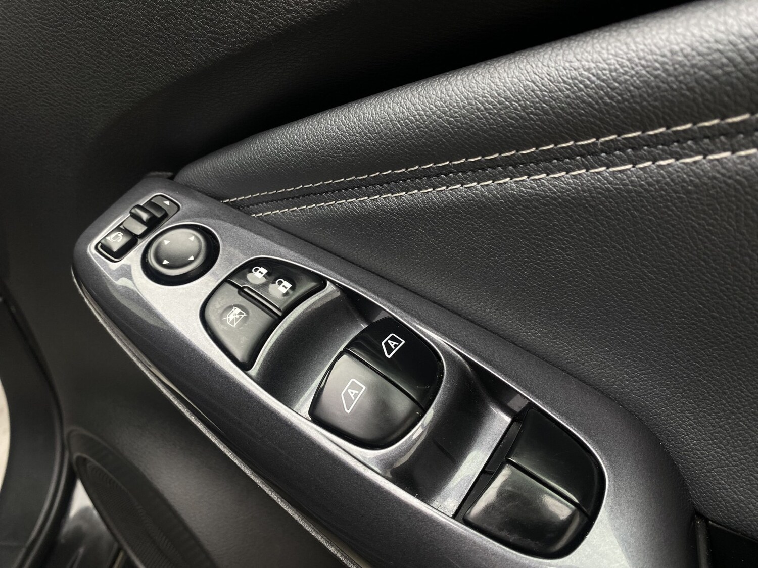 Used Nissan Juke 2020 for sale - 76744142: Photo 34