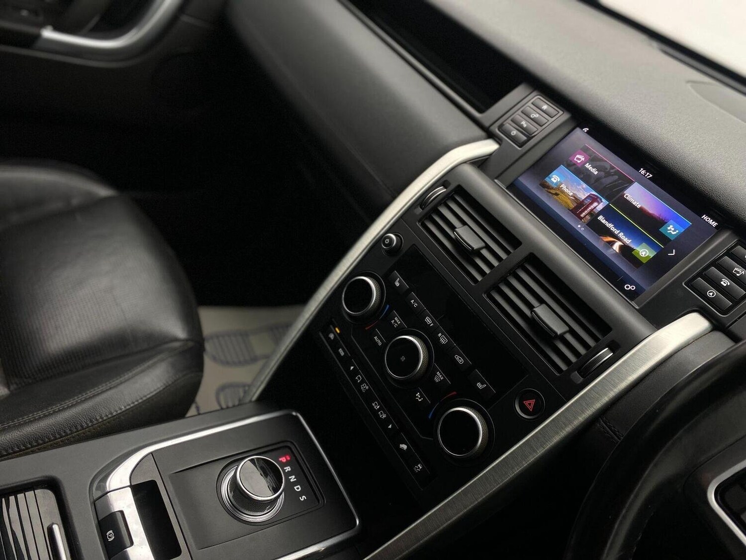 Used Land Rover Discovery Sport 2016 for sale - 76744169: Photo 27