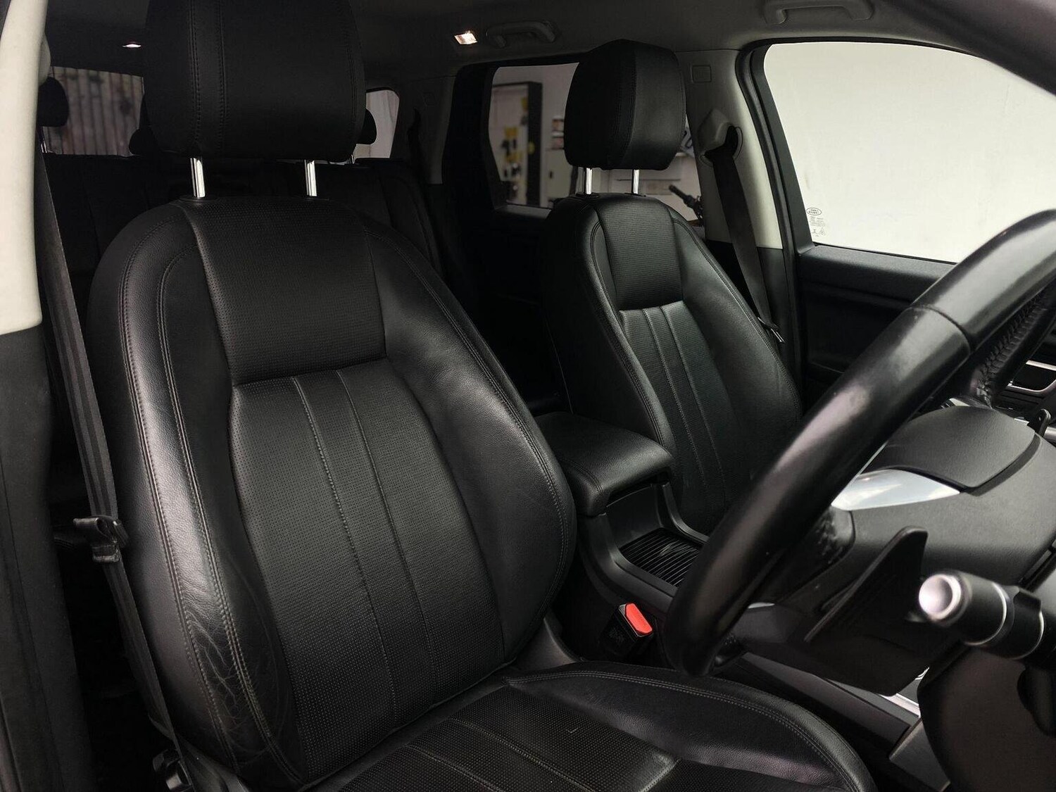 Used Land Rover Discovery Sport 2016 for sale - 76744169: Photo 29