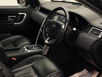 Used Land Rover Discovery Sport 2016 for sale - 76744169: Photo