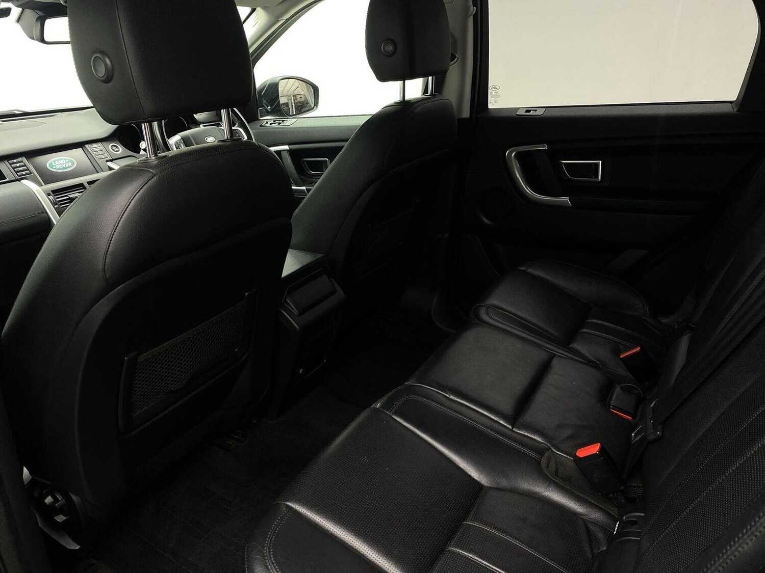 Used Land Rover Discovery Sport 2016 for sale - 76744169: Photo 30