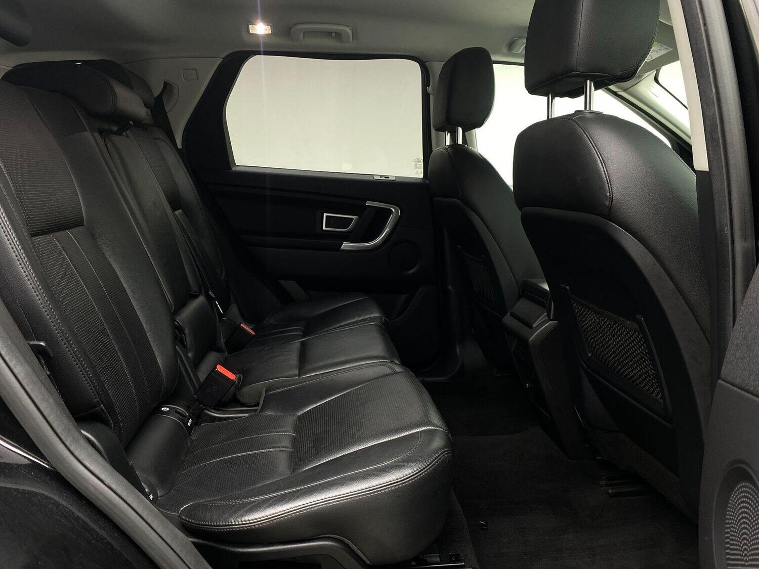 Used Land Rover Discovery Sport 2016 for sale - 76744169: Photo 35