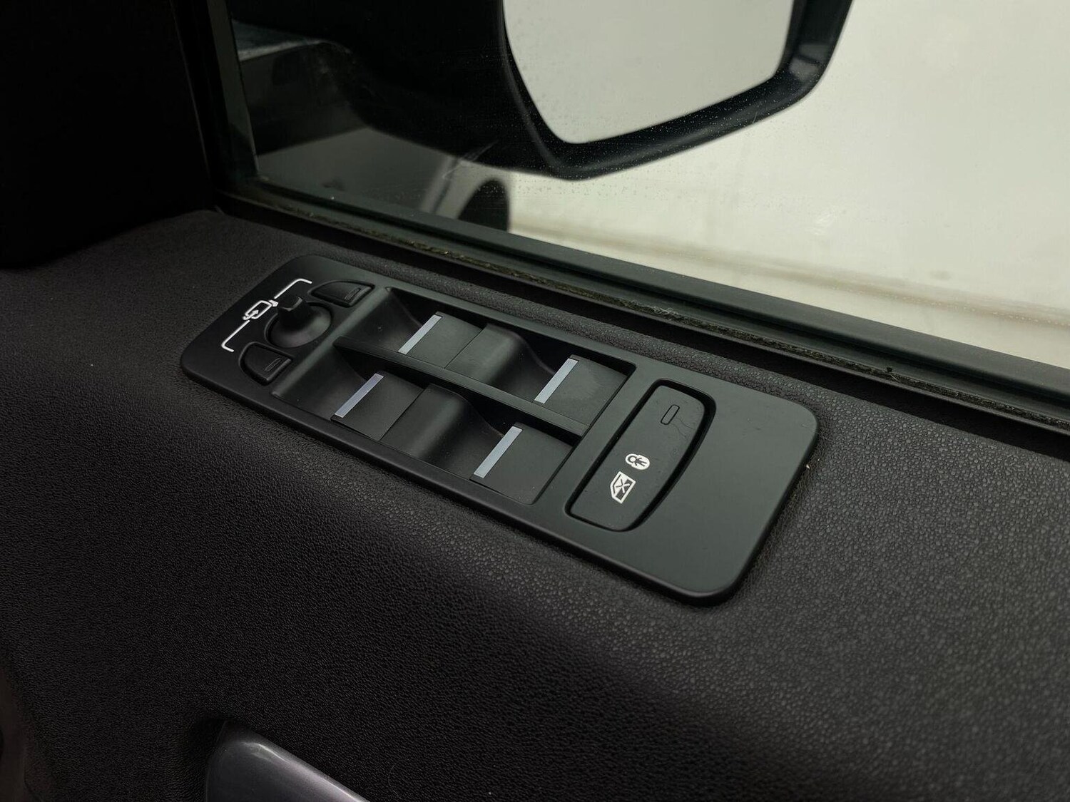 Used Land Rover Discovery Sport 2016 for sale - 76744169: Photo 37