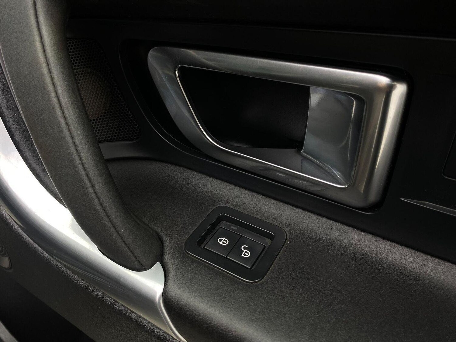 Used Land Rover Discovery Sport 2016 for sale - 76744169: Photo 38