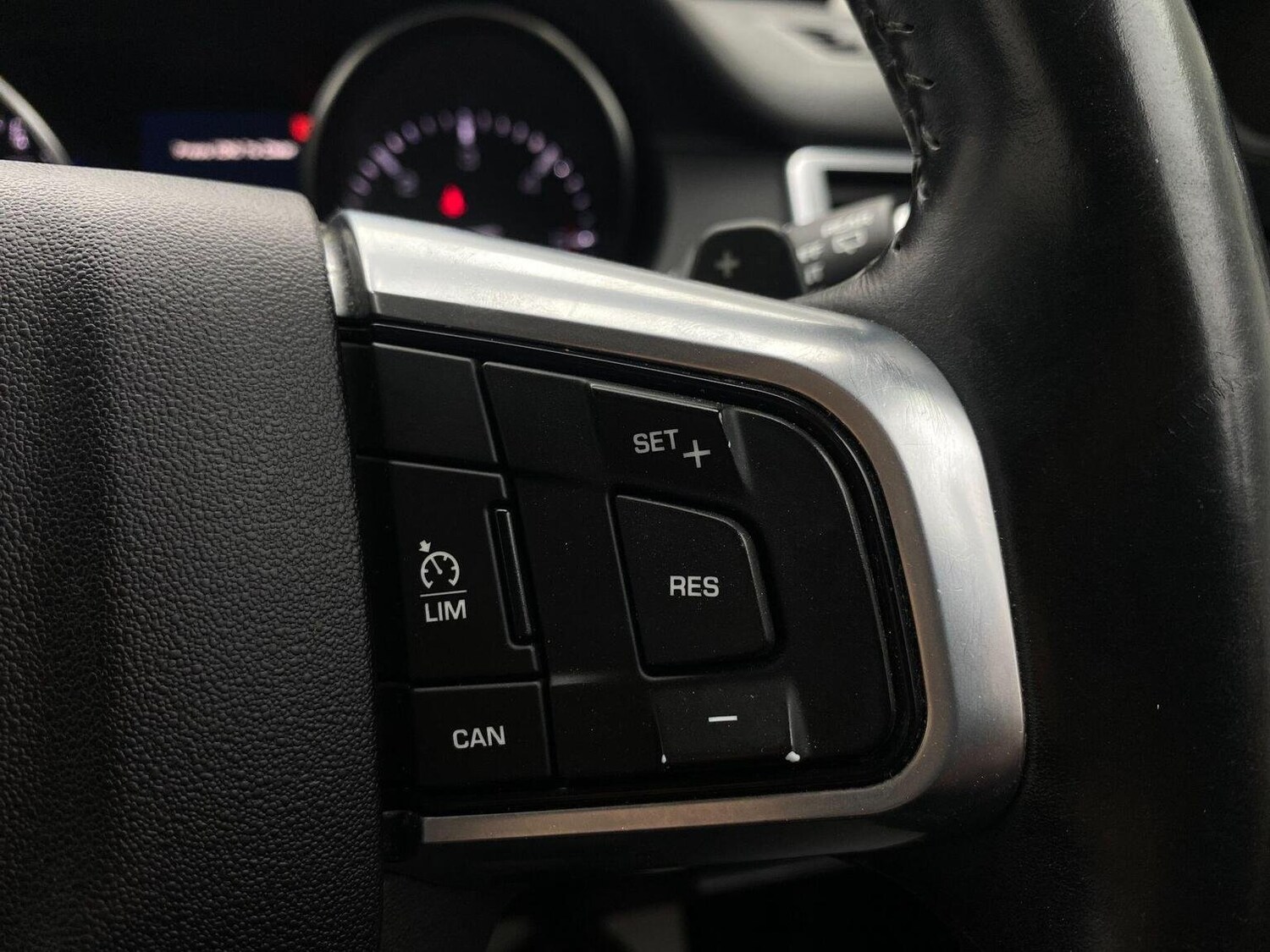 Used Land Rover Discovery Sport 2016 for sale - 76744169: Photo 40