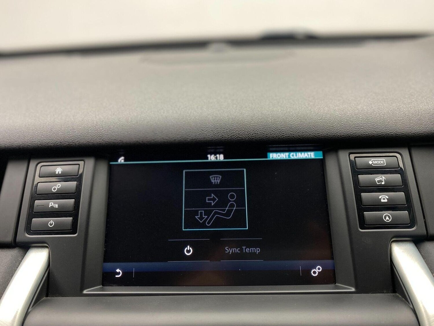 Used Land Rover Discovery Sport 2016 for sale - 76744169: Photo 46