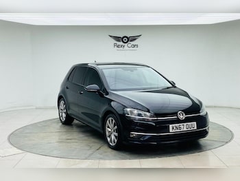 Used Volkswagen Golf 2017 for sale - 77656252: Photo
