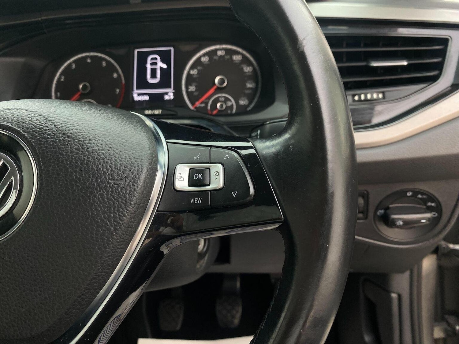 Used Volkswagen Polo 2018 for sale - 76794692: Photo 37