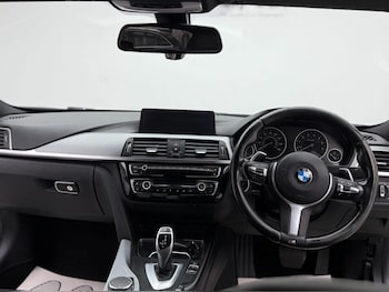 Used BMW 3 Series 2018 for sale - 76744196: Photo