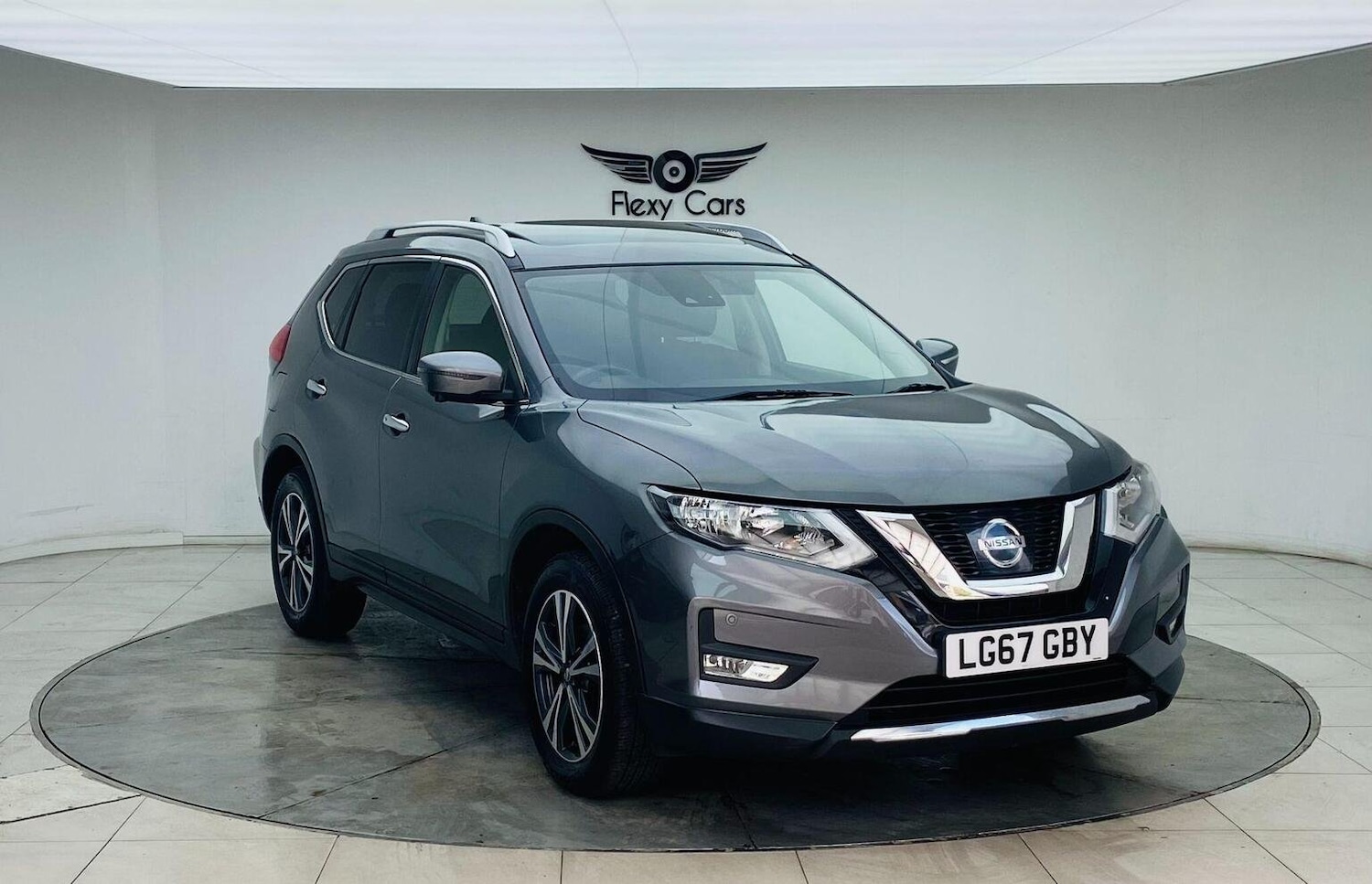 Used Nissan X-Trail 2017 for sale - 76744205: Photo 1