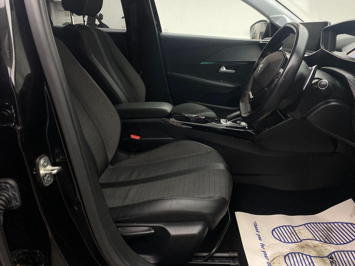 Used Peugeot 208 2021 for sale - 76744191: Photo 37