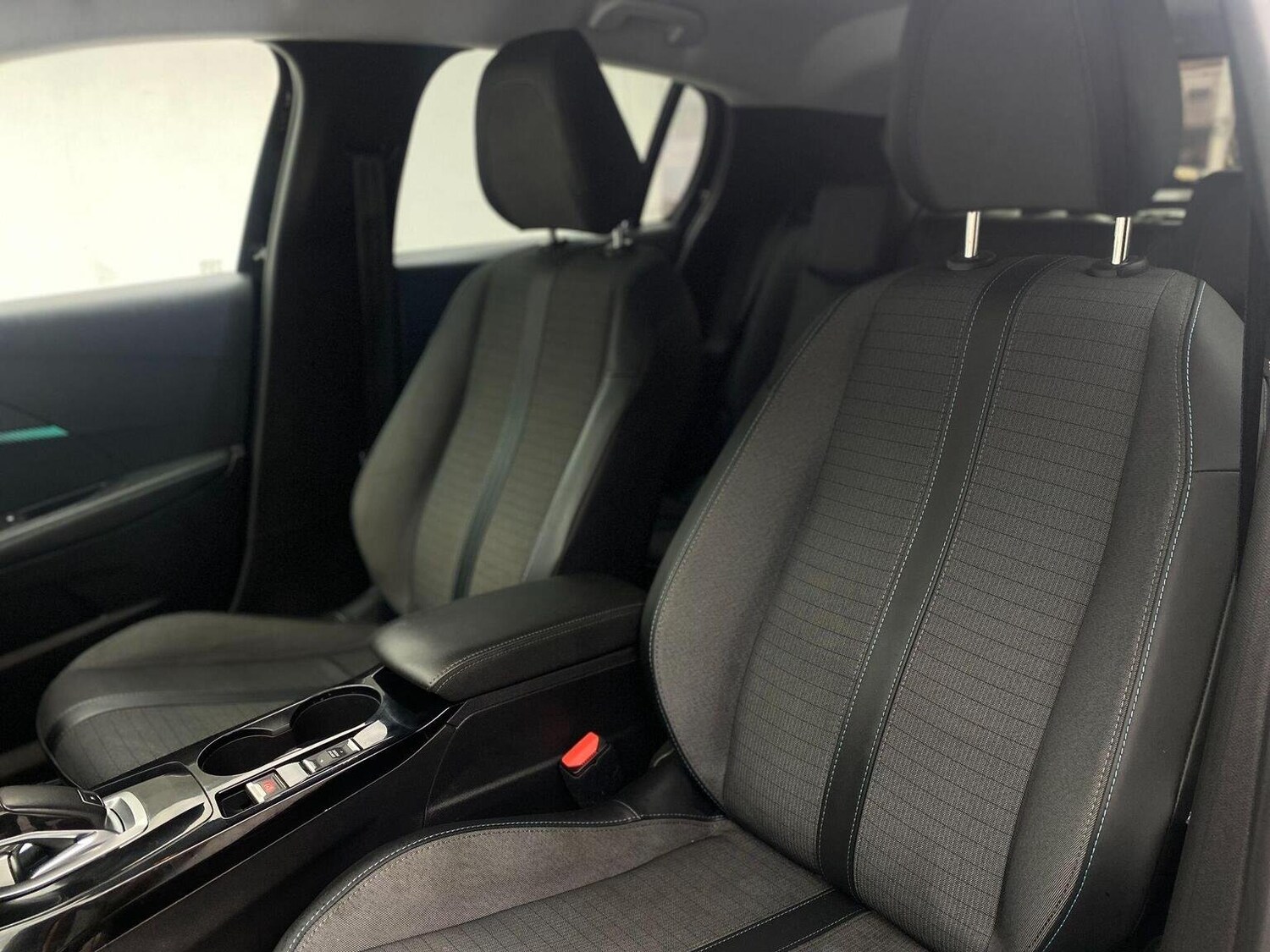 Used Peugeot 208 2021 for sale - 76744191: Photo 41