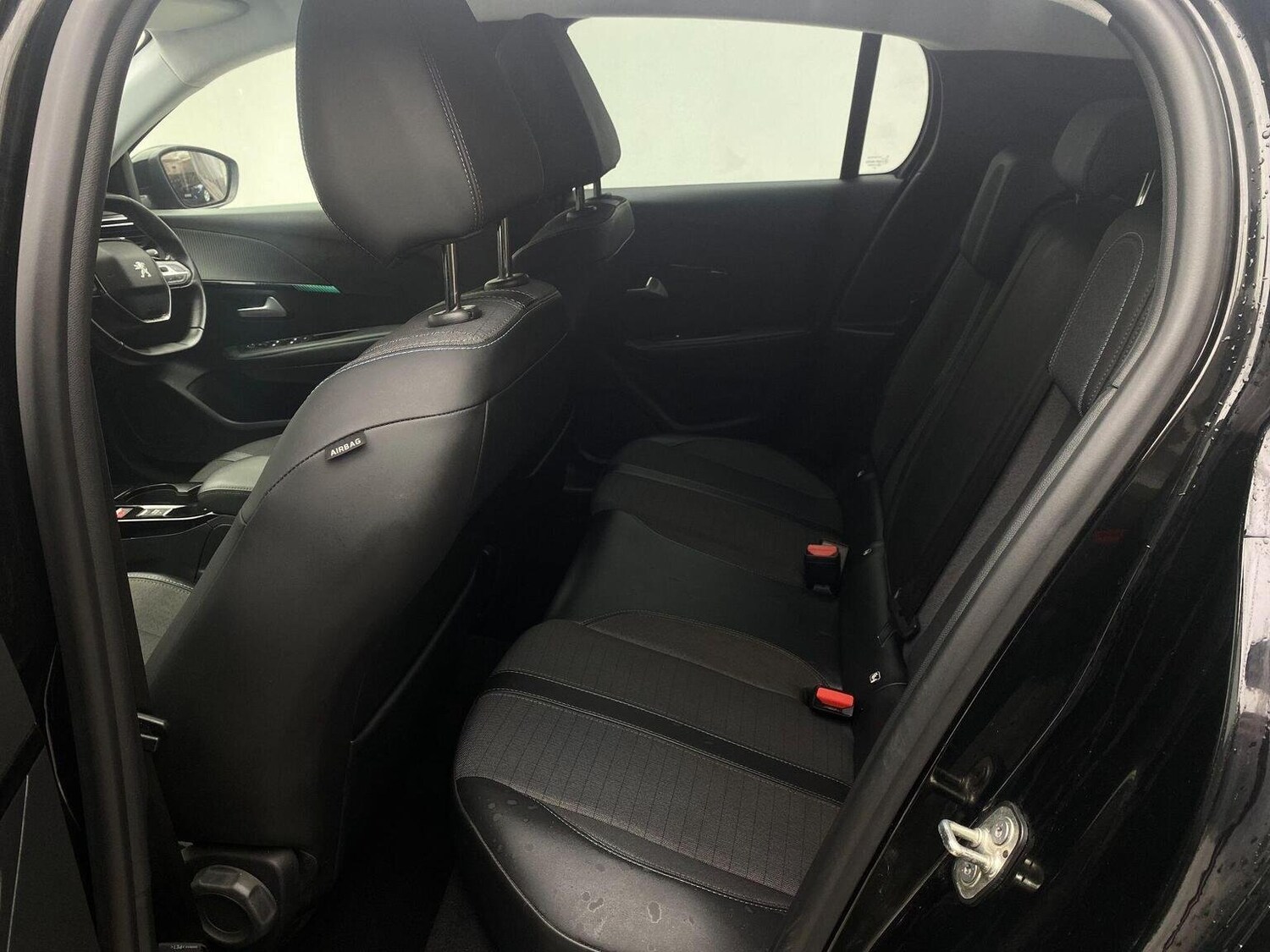 Used Peugeot 208 2021 for sale - 76744191: Photo 42