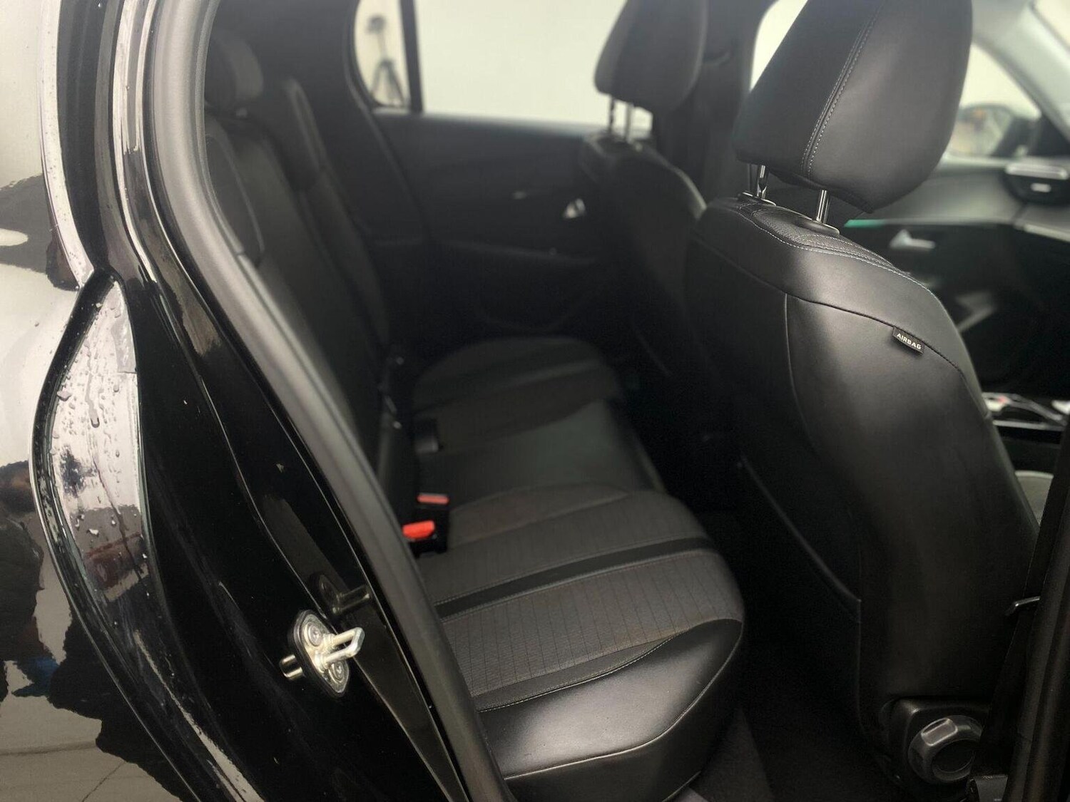 Used Peugeot 208 2021 for sale - 76744191: Photo 44