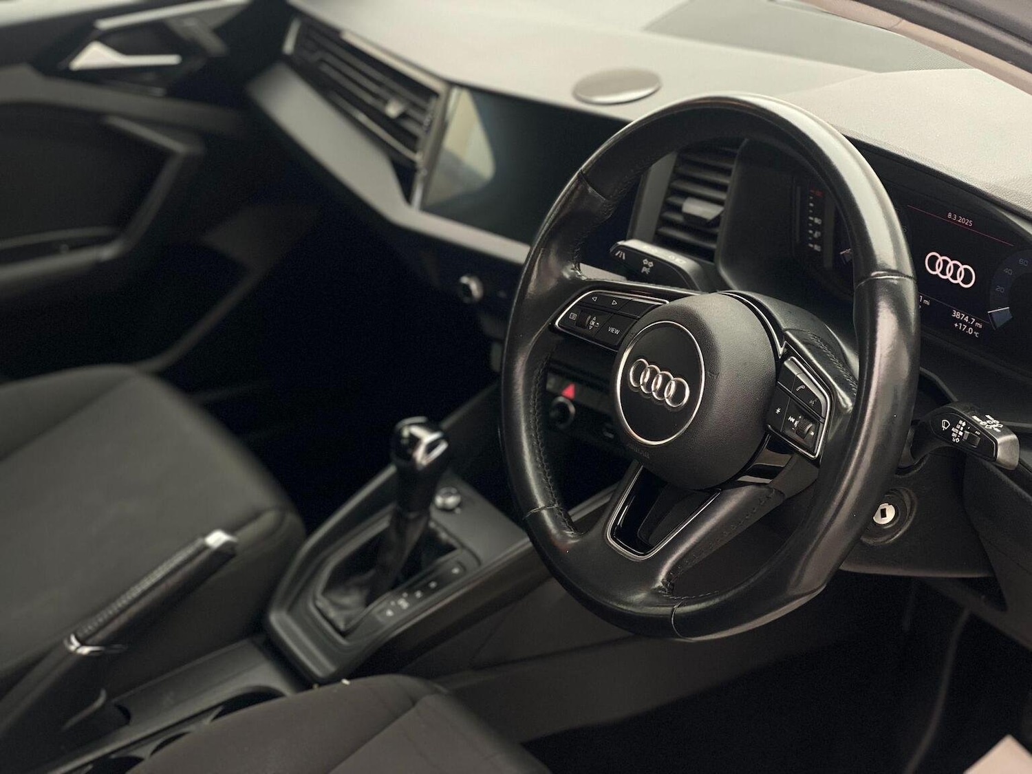 Used Audi A1 2019 for sale - 76744163: Photo 2