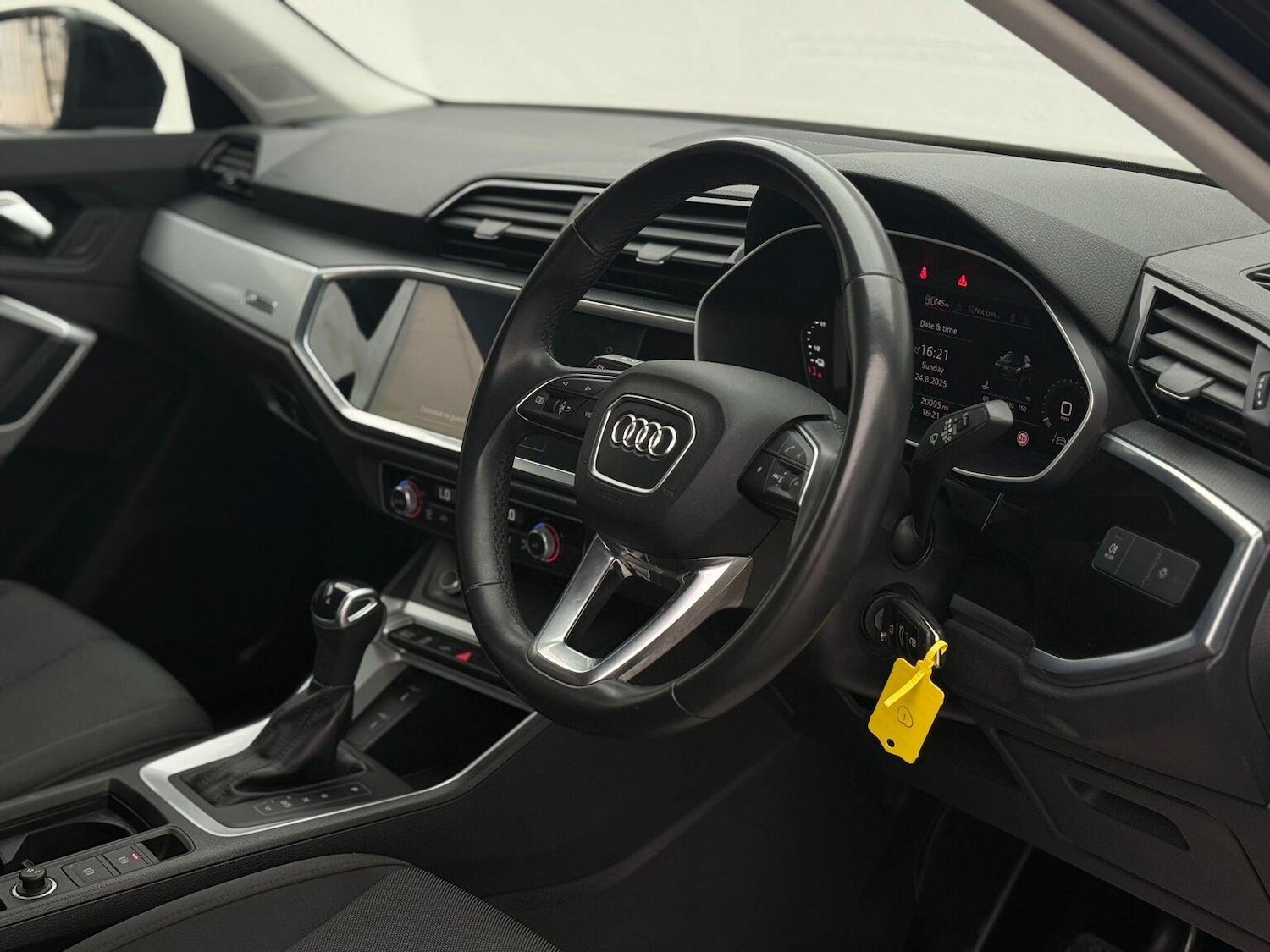 Used Audi Q3 2023 for sale - 76794682: Photo 25