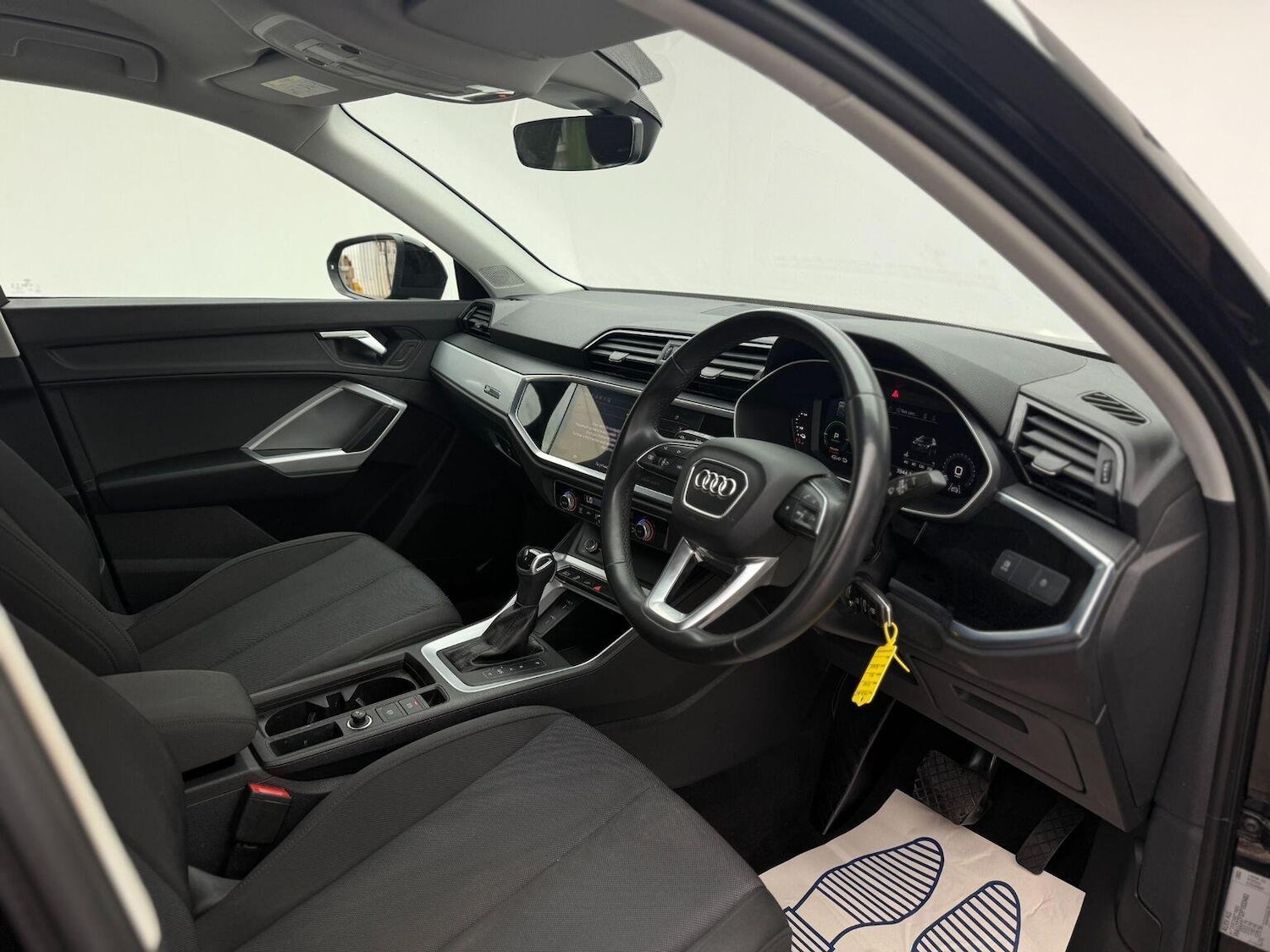 Used Audi Q3 2023 for sale - 76794682: Photo 6