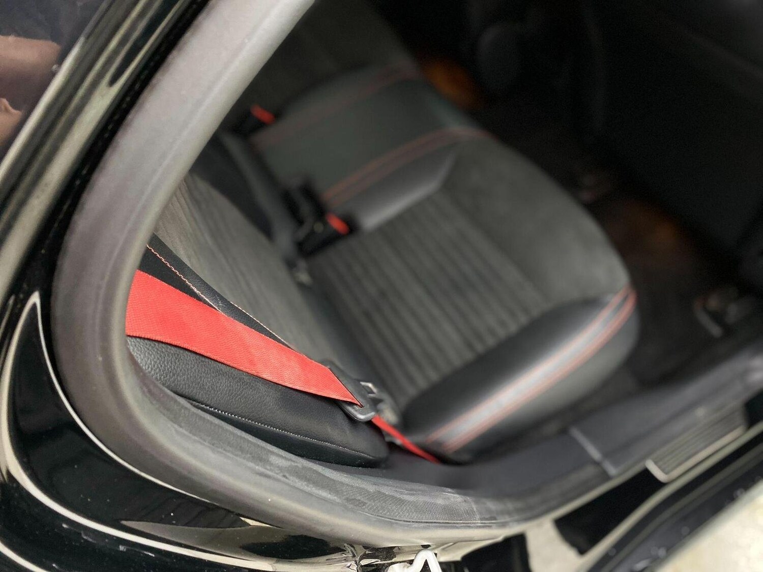 Used Mercedes-Benz A-Class 2013 for sale - 76744247: Photo 40