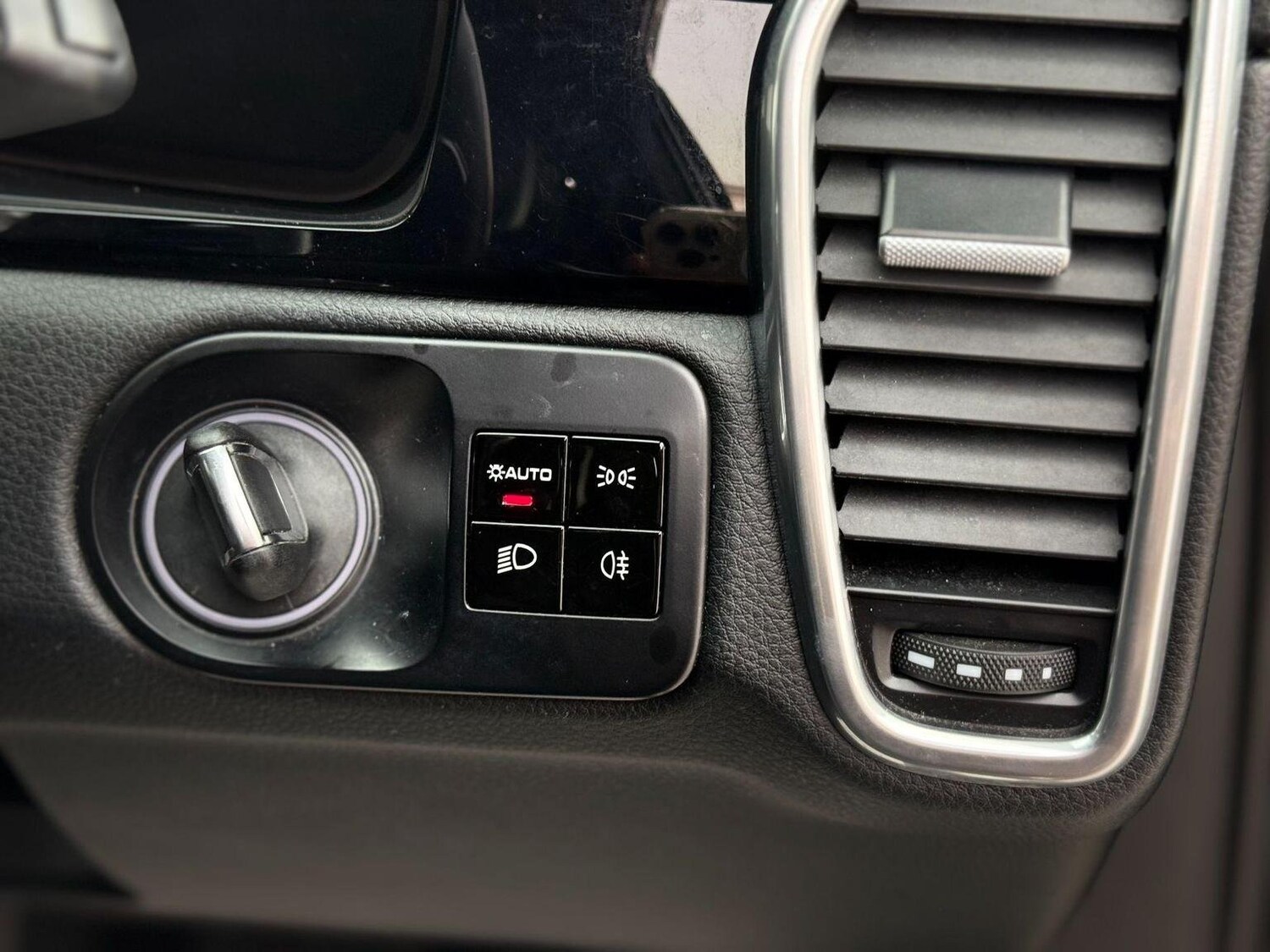 Used Porsche Cayenne 2020 for sale - 76744246: Photo 30