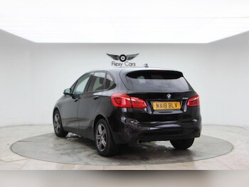 Used BMW 2 Series 2018 for sale - 76744270: Photo