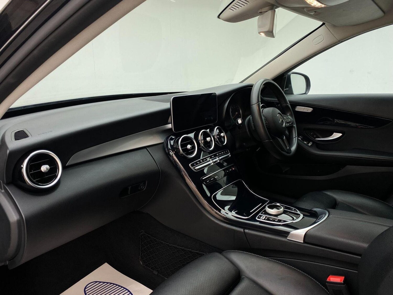 Used Mercedes-Benz C Class 2019 for sale - 76744236: Photo 14