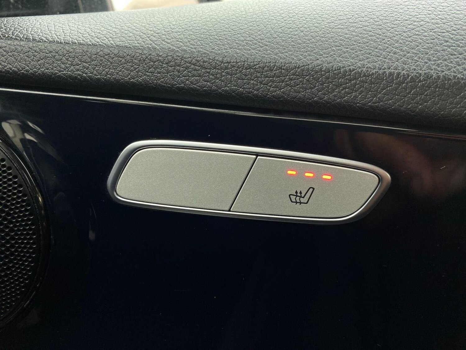 Used Mercedes-Benz C Class 2019 for sale - 76744236: Photo 72