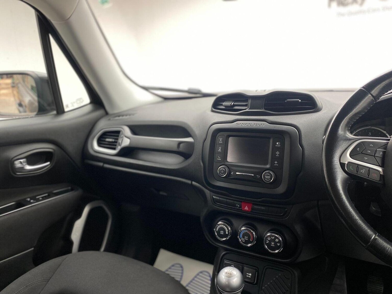 Used Jeep Renegade 2016 for sale - 76744182: Photo 24