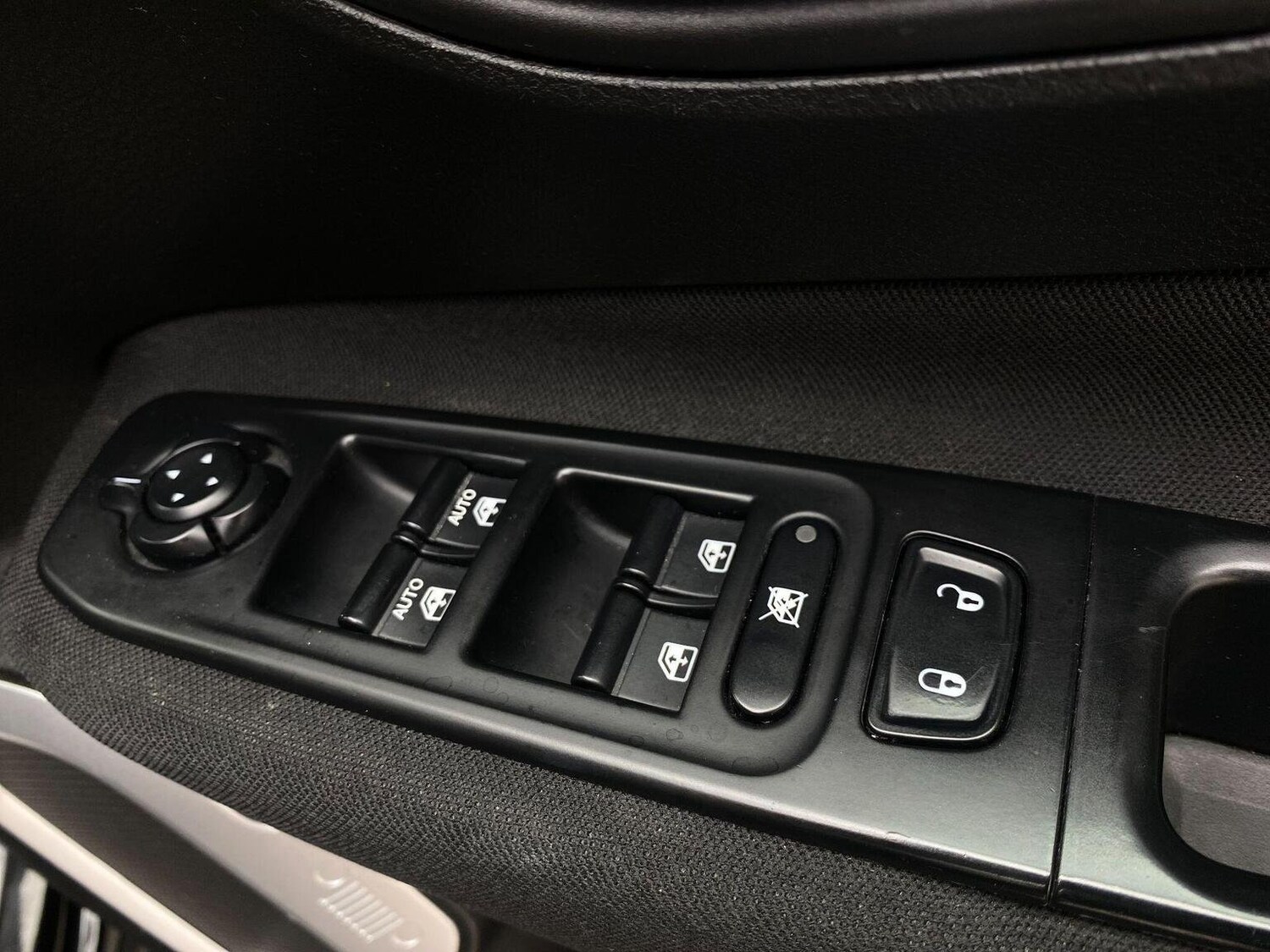 Used Jeep Renegade 2016 for sale - 76744182: Photo 35